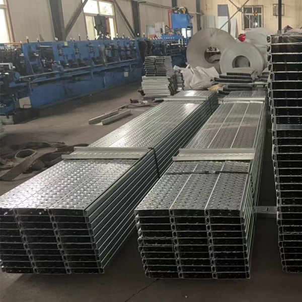 20251024101036dd79b8e406cf60f5 s